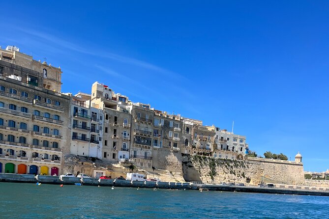 Private Harbor Cruise - Marsamxett & Grand Harbor Valletta - Entering Malta’s harbors from Sliema’s Strand