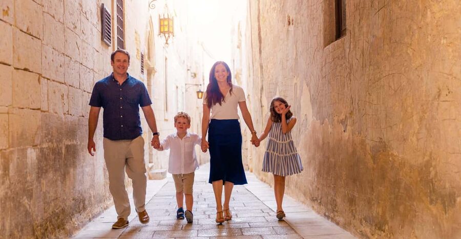 Private Photoshoot in Malta - The Valletta walk: Triton Fountain to Lower Barrakka Gardens