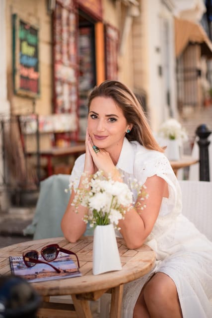 Professional Vacation photographer in Valletta Malta - How the session flows, from pre-chat to final clicks