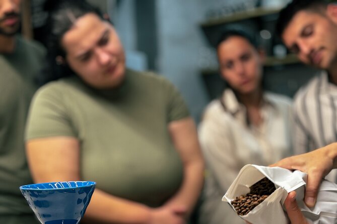 Sensory Coffee Master Class: A Unique Island Experience - V60 Brewing: Learning a Filter Pour That You Can Repeat