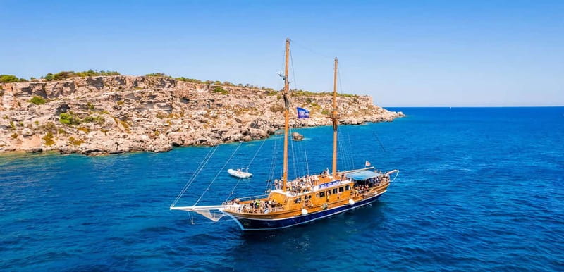 Sliema: Gozo/Comino Blue Lagoon Gulet Cruise w/ Lunch+Drinks - The Fernandes and the ride from Sliema Ferries