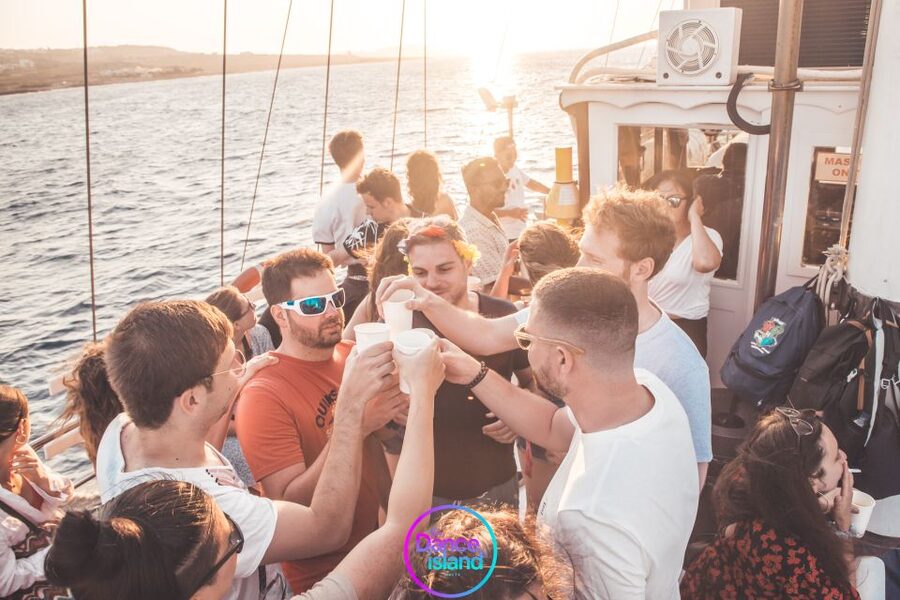 Sliema: Sailboat Party with an Open Bar, Food, and Swimming - Open bar + live DJ: how the party works on the water