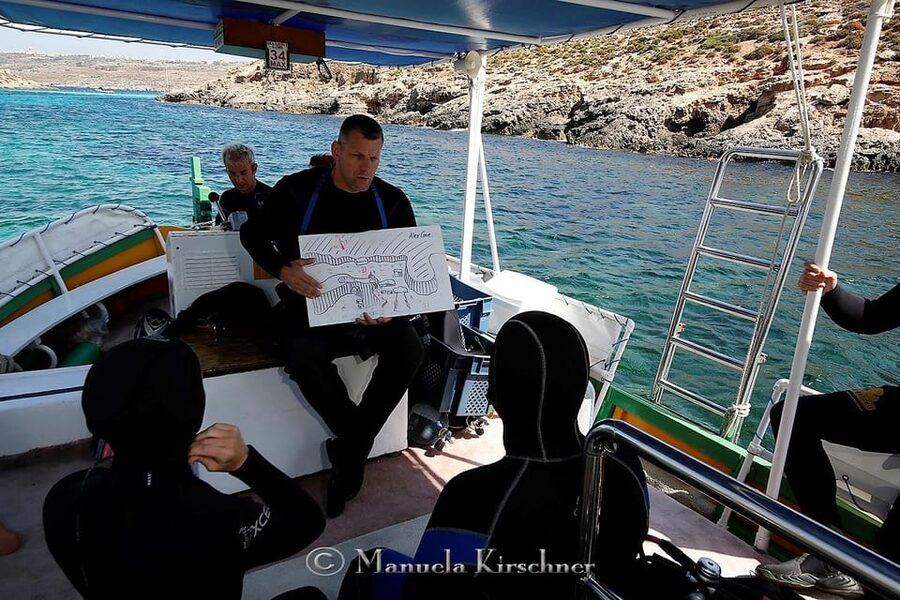 SSI Try Scuba Diving in the sea - Equipment and rules: what’s included, and what you must not do