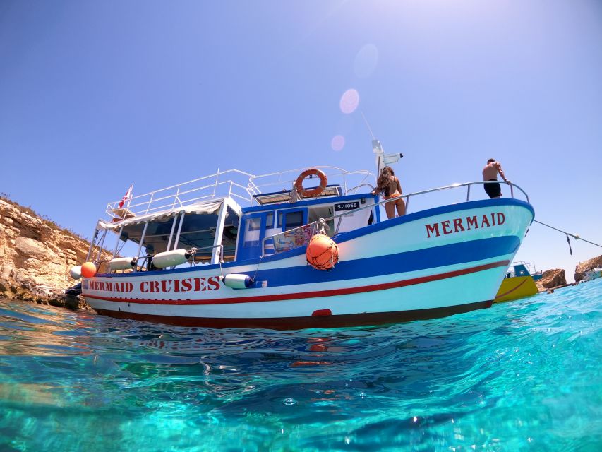 St. Paul's Bay: Gozo, Comino & St. Paul's Bus & Boat Tour - St Paul’s Island: 30 minutes of calm, statue views, and one last swim