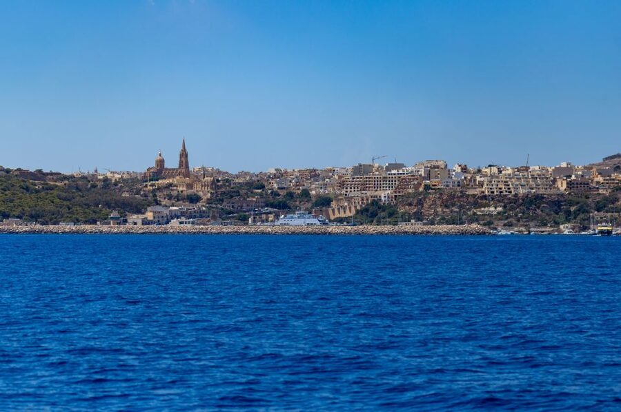 St. Paul's Bay: Gozo, Comino & St. Paul's Bus & Boat Tour - Onboard comforts, group feel, and the pacing question
