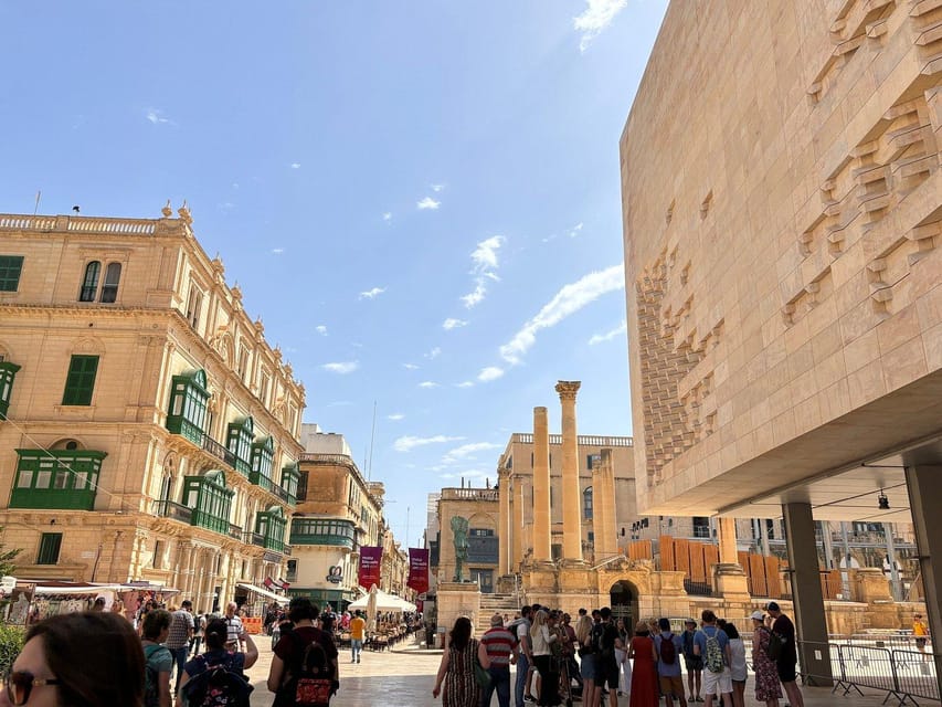 The Grand Tour of Valletta: A walking tour of Valletta. - Upper Barrakka Gardens: the photo stop that makes sense