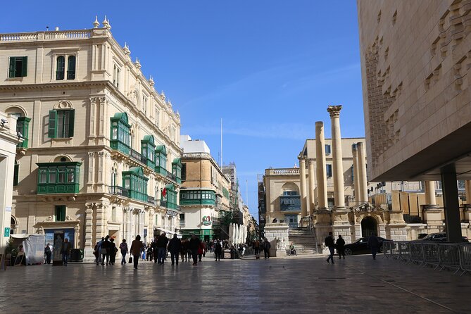 The Valletta Street Food and Culture Walking Tour - Stop 3: Merchant Street Market, ftira, and a Kinnie break