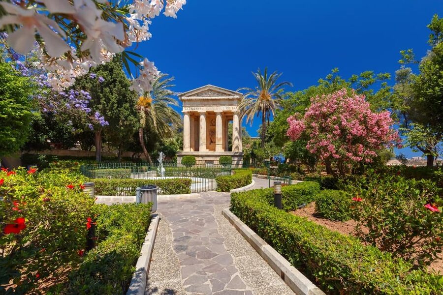 Valletta: Express Walk with a Local in 60 minutes - Who Should Book This Valletta Express Walk (and Who Might Skip It)