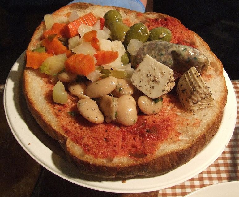 Valletta: Food and Culture Private Tour - Pastizzi and hobz biz-zejt: the snacks that explain Valletta