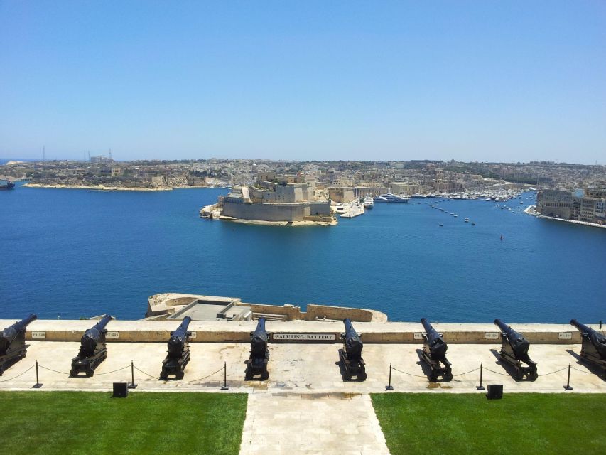 Valletta: Half-Day City Discovery Walking Tour - Languages, groups, and what to do if your language match is imperfect