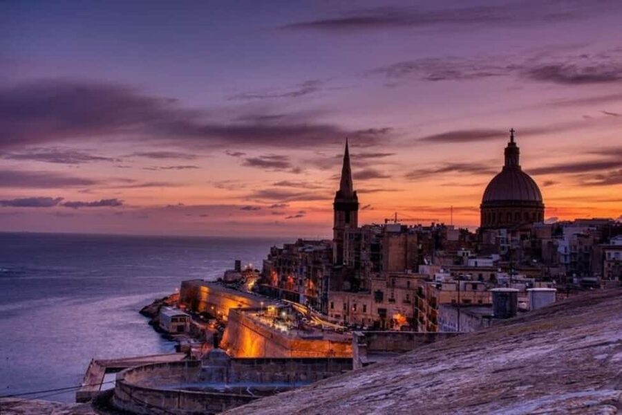 Valletta : Highlights & Hidden Gems Walking Tour - Palazzo Parisio: opulence you can see and feel
