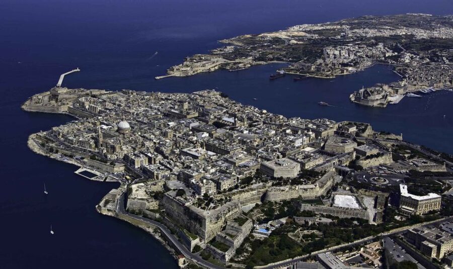 Valletta: Self-Guided Historical Walking Tour (Audio Guide) - Mdina on the house: how to fit the complimentary bonus into your trip