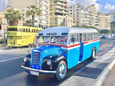 Valletta: Vintage Bus to Valletta, Sliema, Rabat & Mdina