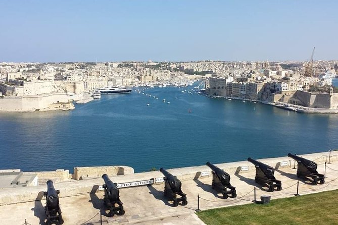 Valletta Walking Tour, In a Small Group - Stop 2: Republic Street, palaces, churches, and the main artery