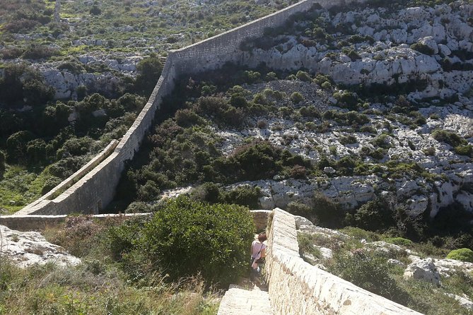 Victoria Lines Tour - Why the Victoria Lines Feel Like a Calm Side of Malta