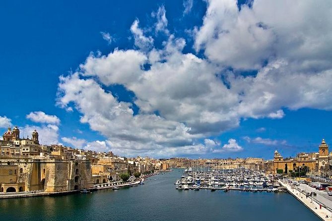 Vittoriosa, Cospicua and Senglea Vintage Bus Tour - Hotel Pickup Versus the Tas-Sliema Meeting Point
