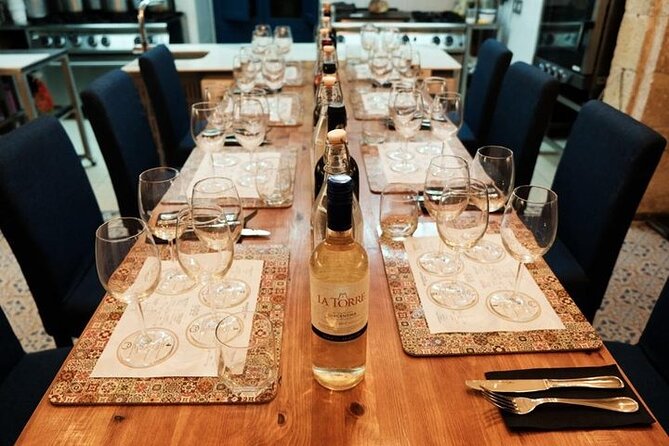 Wine Tasting & Open Kitchen Dinner in 17 Mons Vella - The open kitchen dinner: watching a 4-course tasting come together